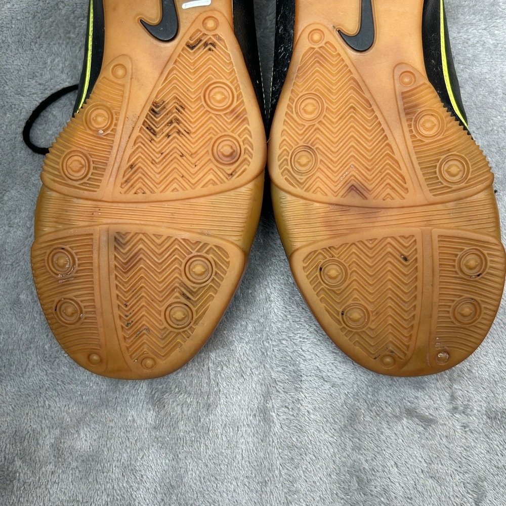 Nike Tiempo Rio II Indoor Soccer Shoes Men's Size US 8.5 Black Green 631523-007 - Picture 13 of 16